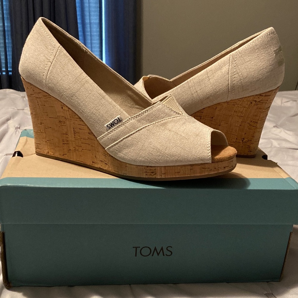 TOMS Women's Beige Linen Peep-Toe Cork Wedge Heels